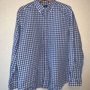 Van Heusen wrinkle free size 17/ 171/2 long sleeve
